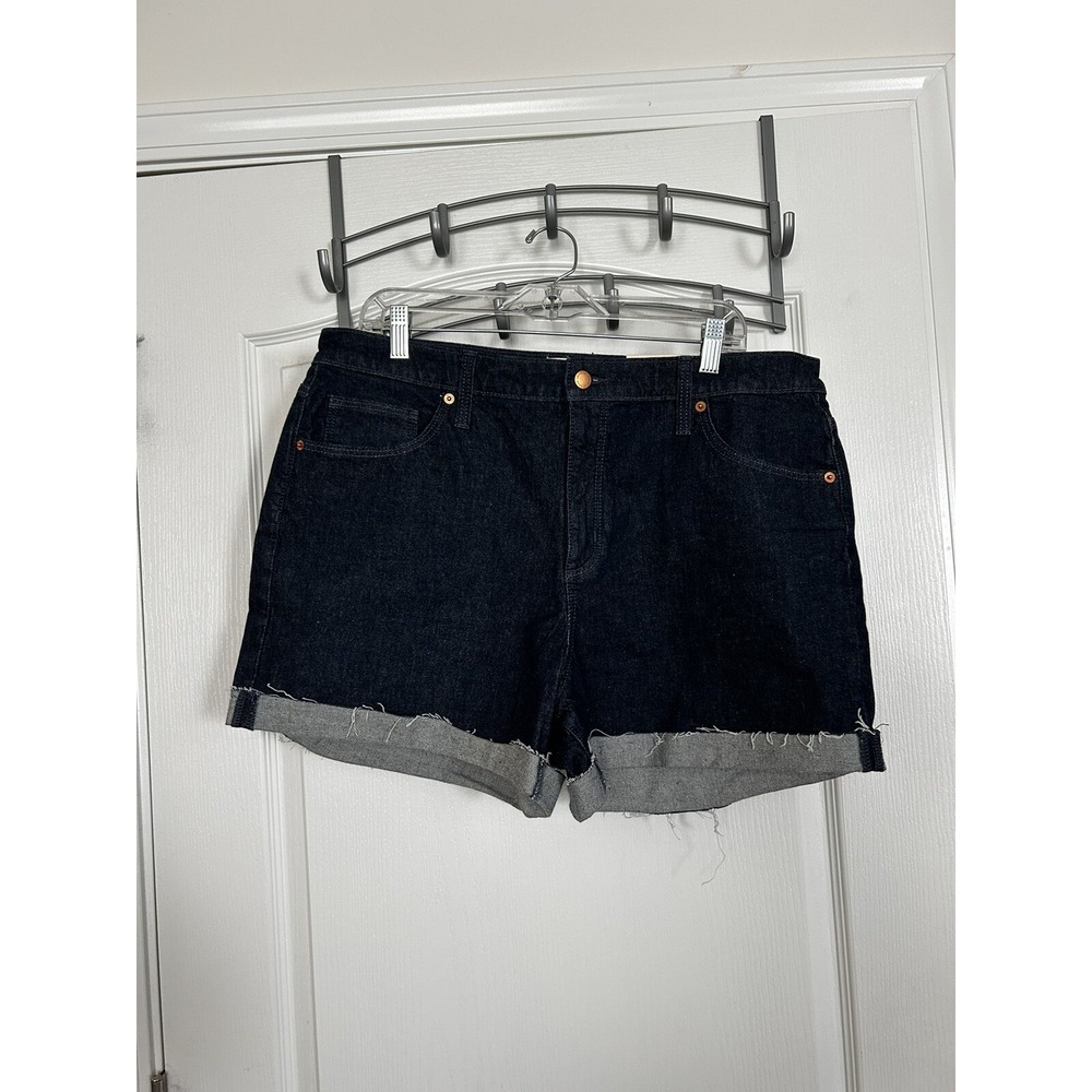 Universal‎ Thread Vintage Stretch Midi Denim Shorts Women's Size 16 / 33 NWT